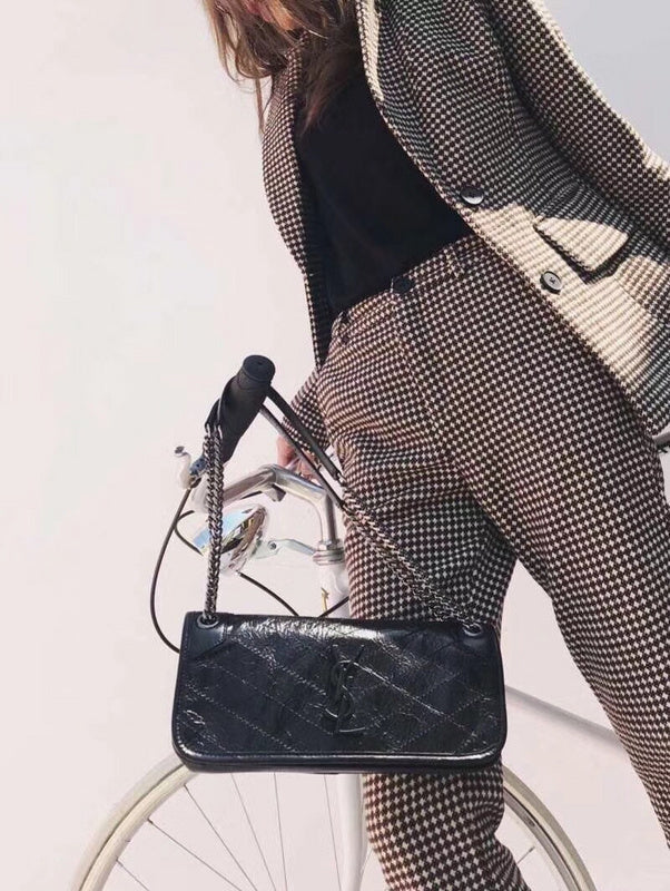 Amelia - YSL Bag - 3882