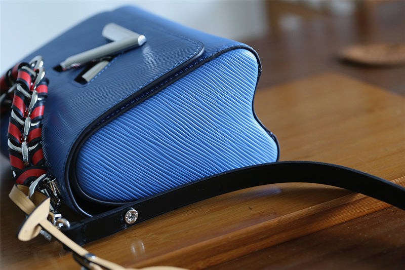 Fan Fashion Lu-Vi bags - 8487