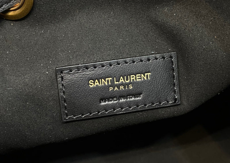 Amelia - YSL Bag - 2053
