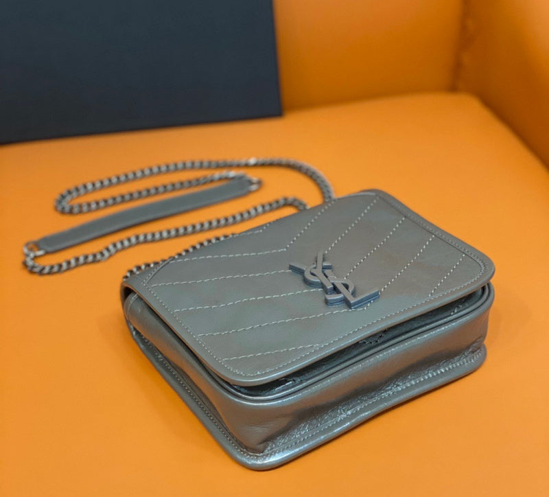 Amelia - YSL Bag - 2084