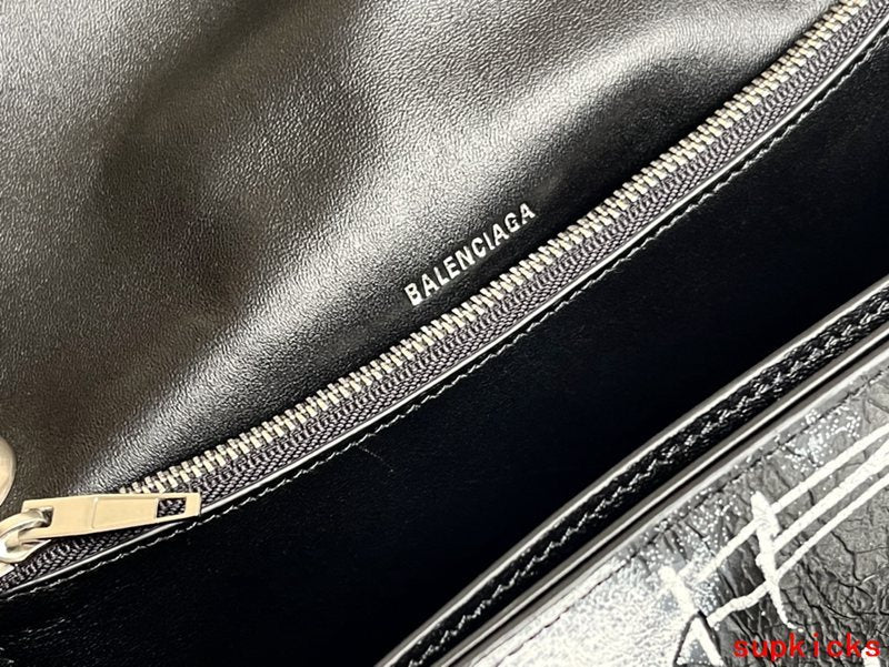 Amelia- BG Hourglass Bags - 002
