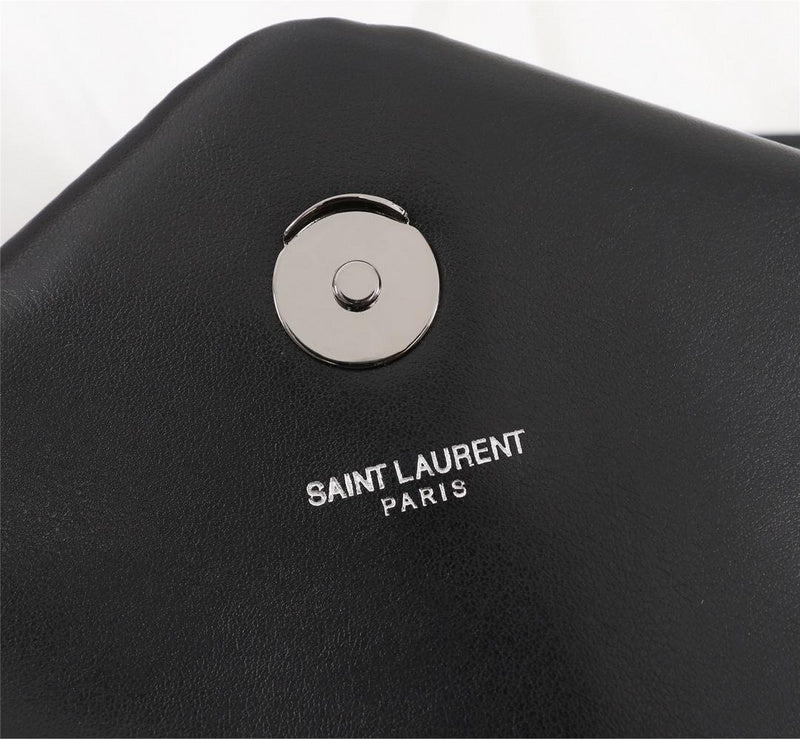 Amelia - YSL Bag - 2852