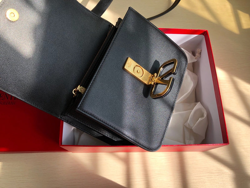 VAL LUXURY BAGS - FOR FASHION LOVERS  AFFORDABLE LUXURY BAGS- 1081