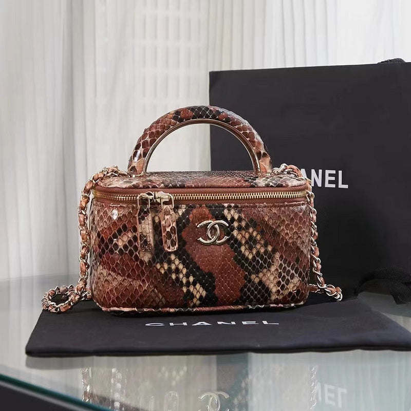 Wellow Bags - Chanel - Bags  - 170