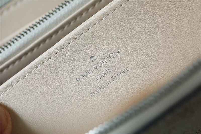Fan Fashion Lu-Vi bags - 8757