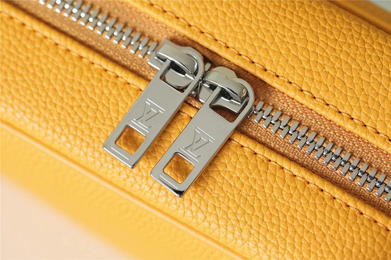 Fan Fashion Lu-Vi bags - 10677