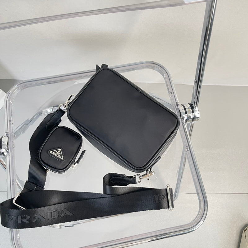Barnes-Bags - Prada Bags - 995