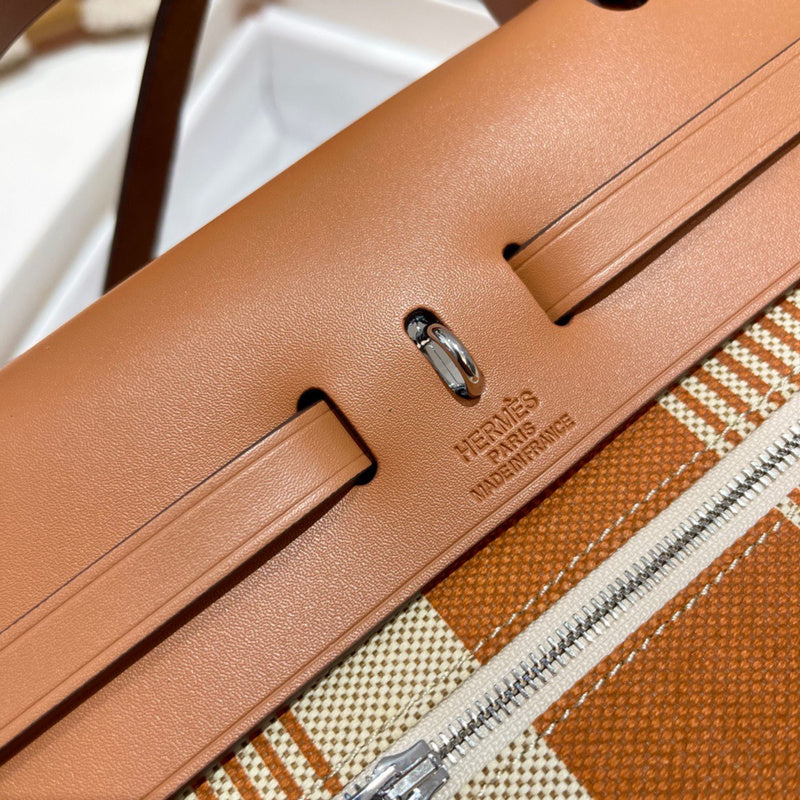 Amelia - HMS Bags - 1785