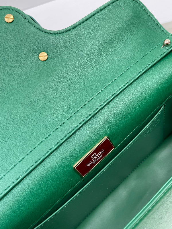 Amelia's Bag Gallery - VEL Bags - 175