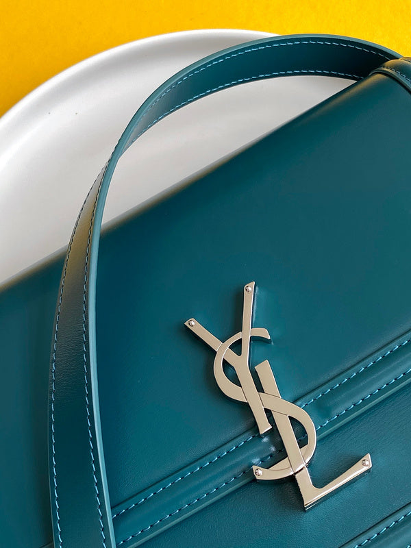 Amelia - YSL Bag - 4110