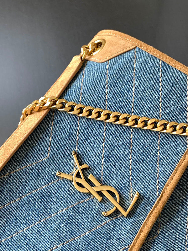 Amelia - YSL Bag - 4195