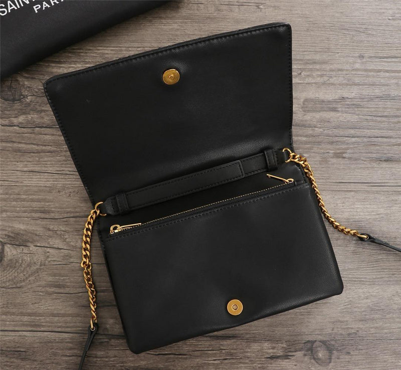 Amelia - YSL Bag - 2907