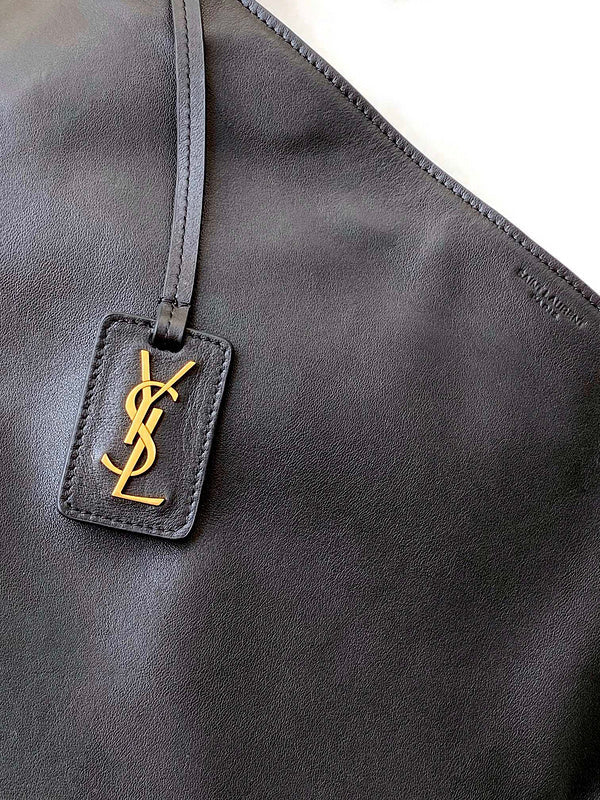 Amelia - YSL Bag - 4123