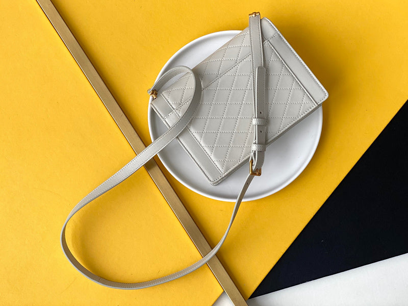 Amelia - YSL Bag - 4178