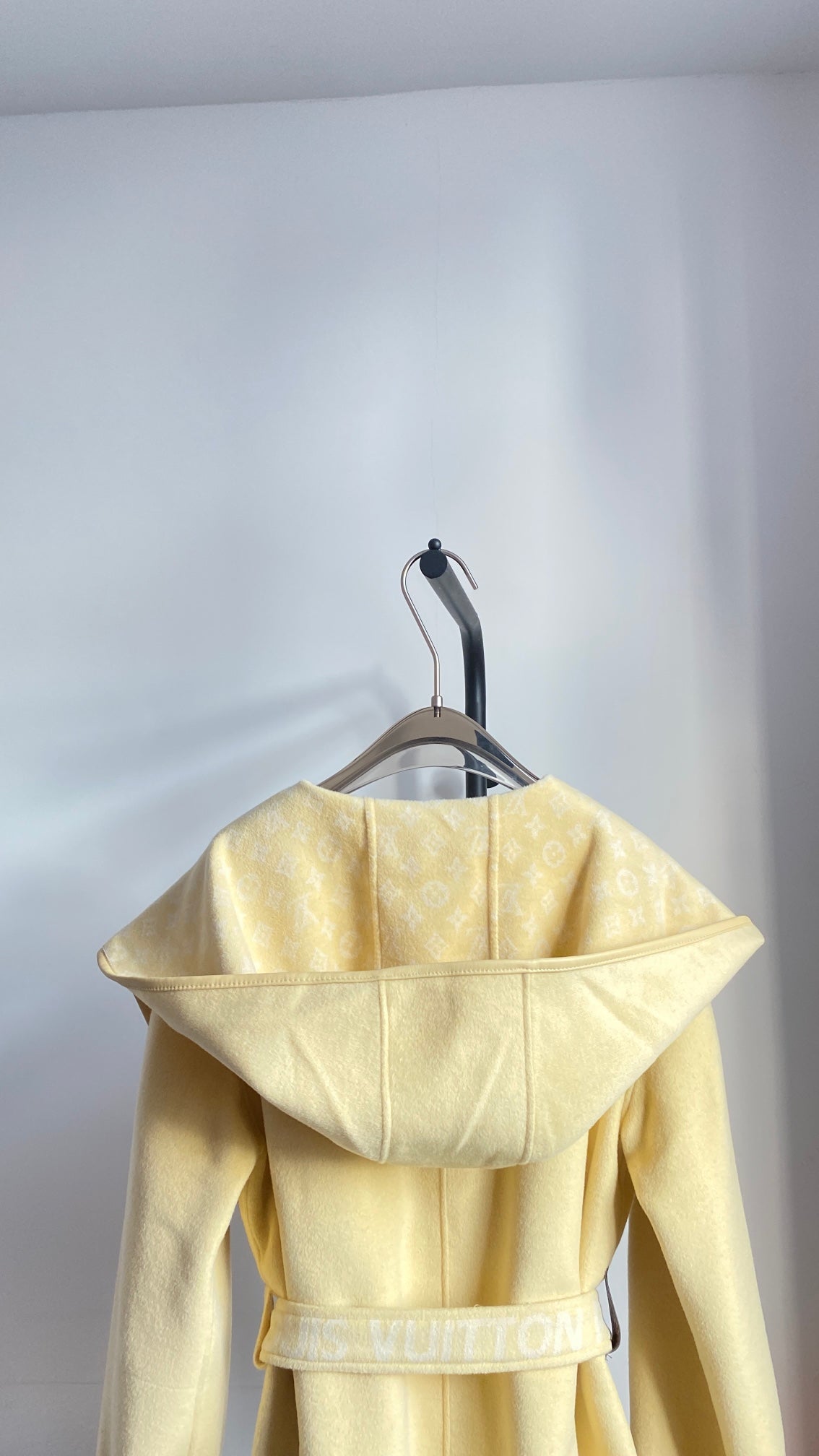 Luxury Louis Vuitton  Wrap Coat 034