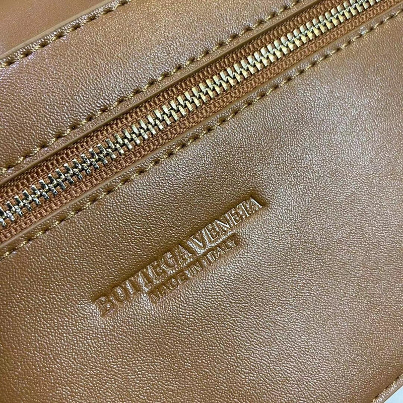 B-VENETA STYLISH HANBAGS FOR WOMEN - - 209