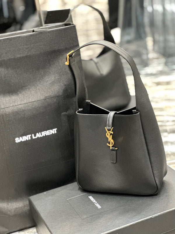 Amelia - YSL Bag - 3969