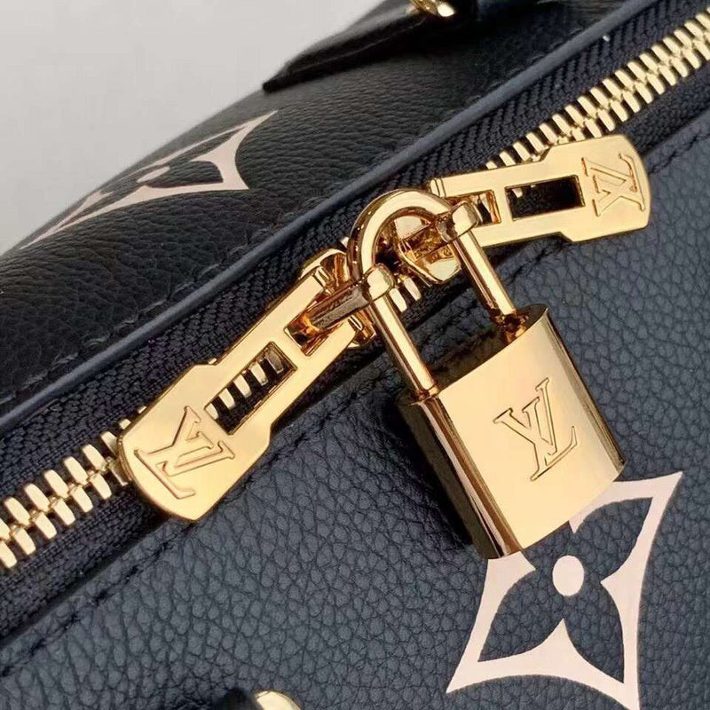 Fan Fashion Lu-Vi bags - 17457