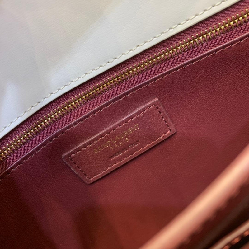 Amelia - YSL Bag - 2877