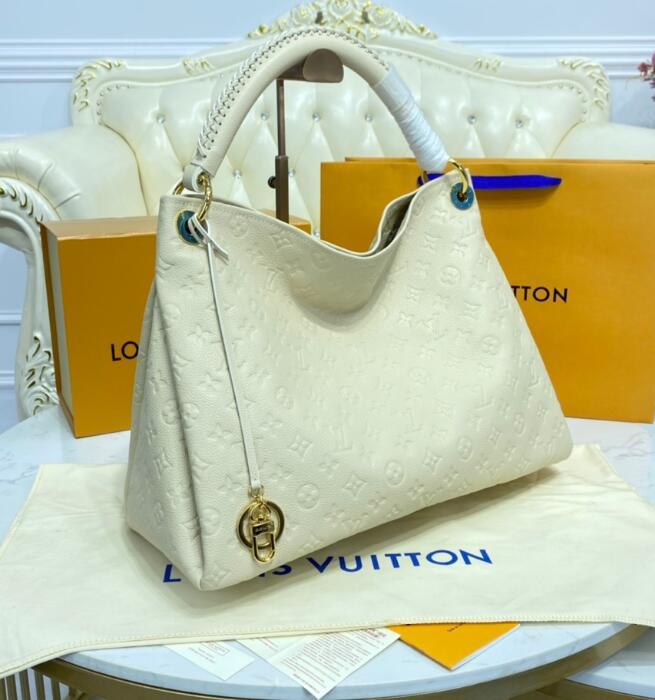 AmeliaLuxury - LOV Bags - 2464