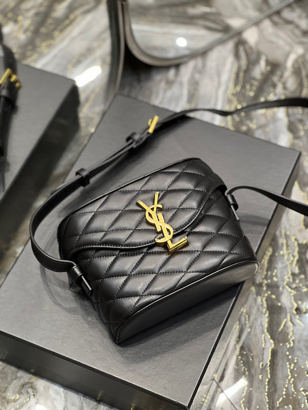Amelia - YSL Bag - 3918