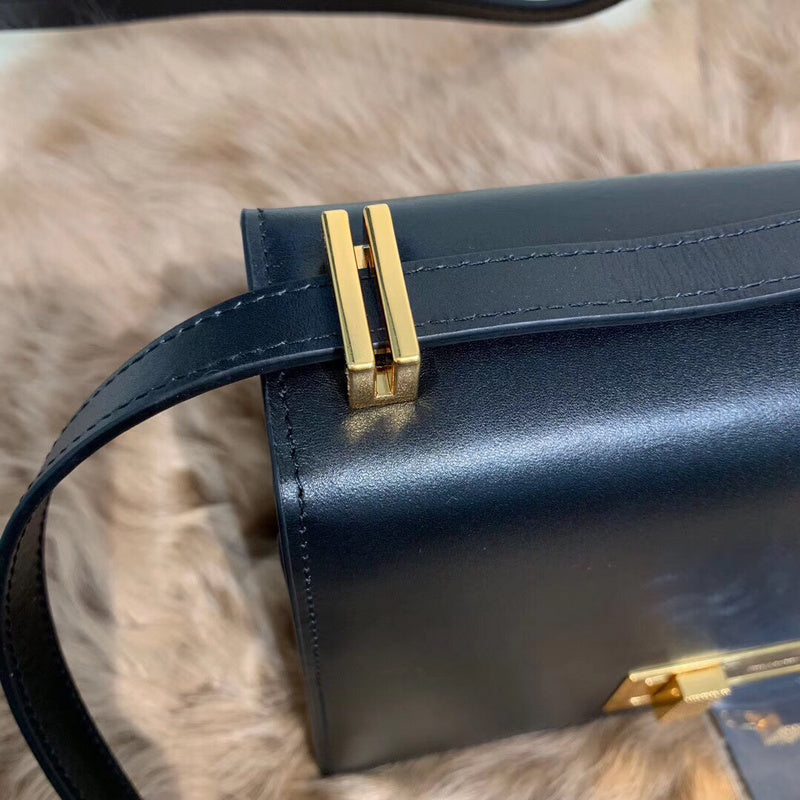 Amelia - YSL Bag - 3871