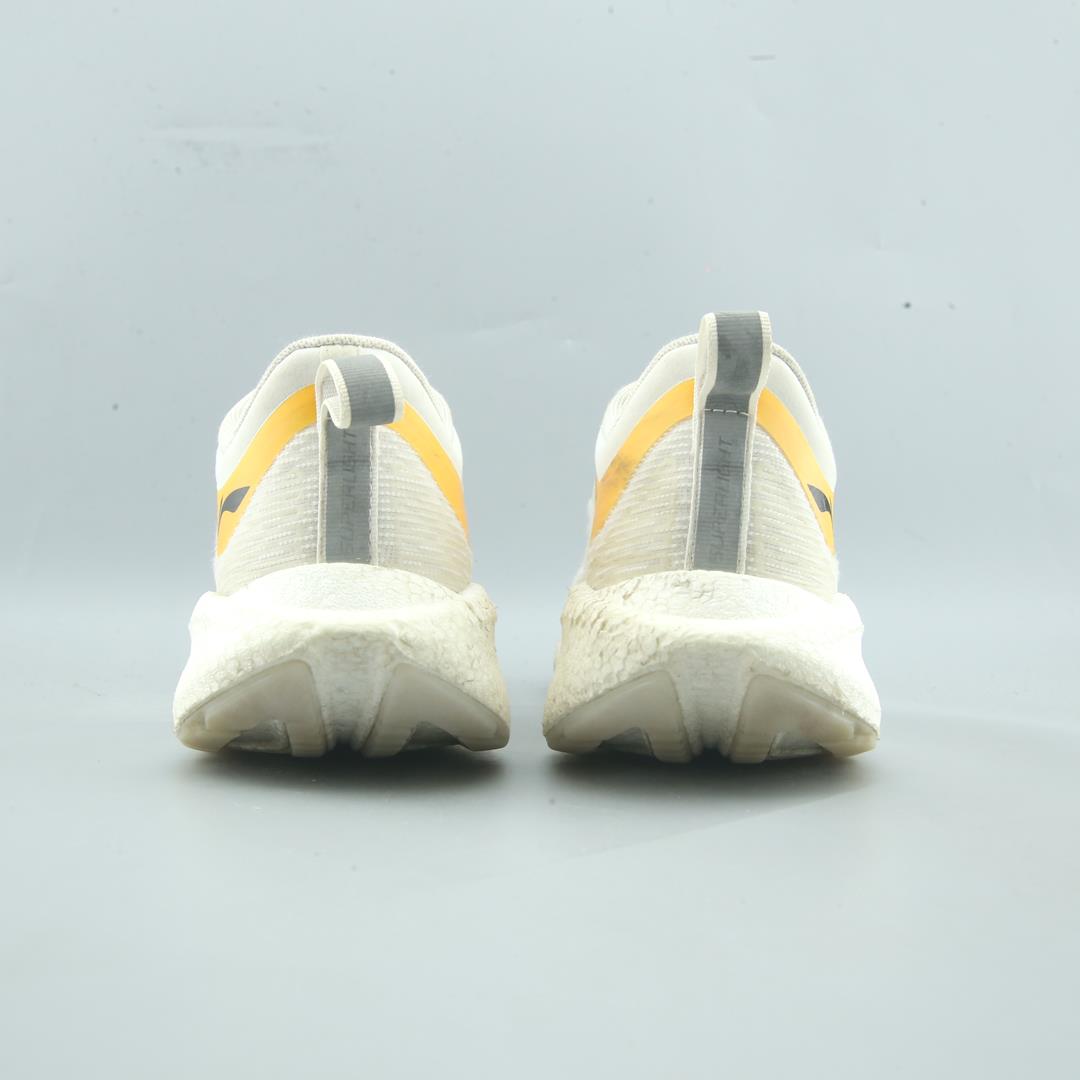 LI-NING JUEYING ESSENTIAL
