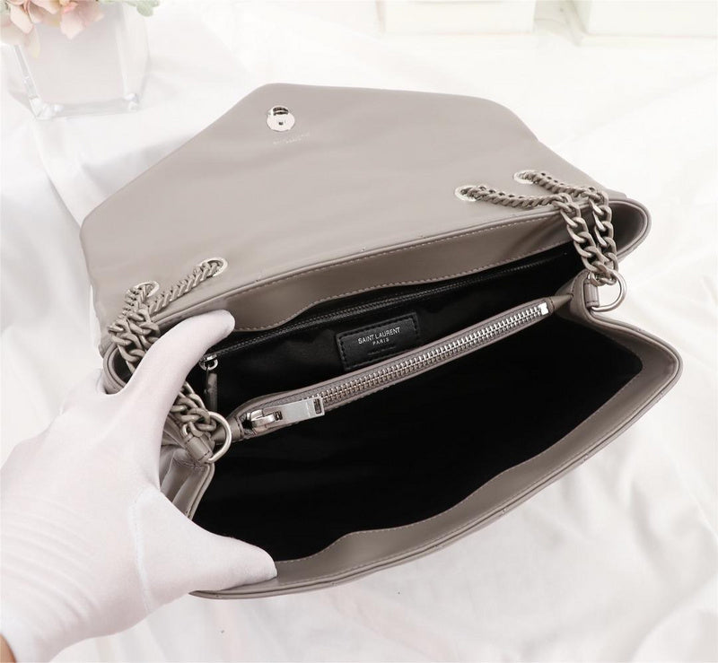 Amelia - YSL Bag - 2856