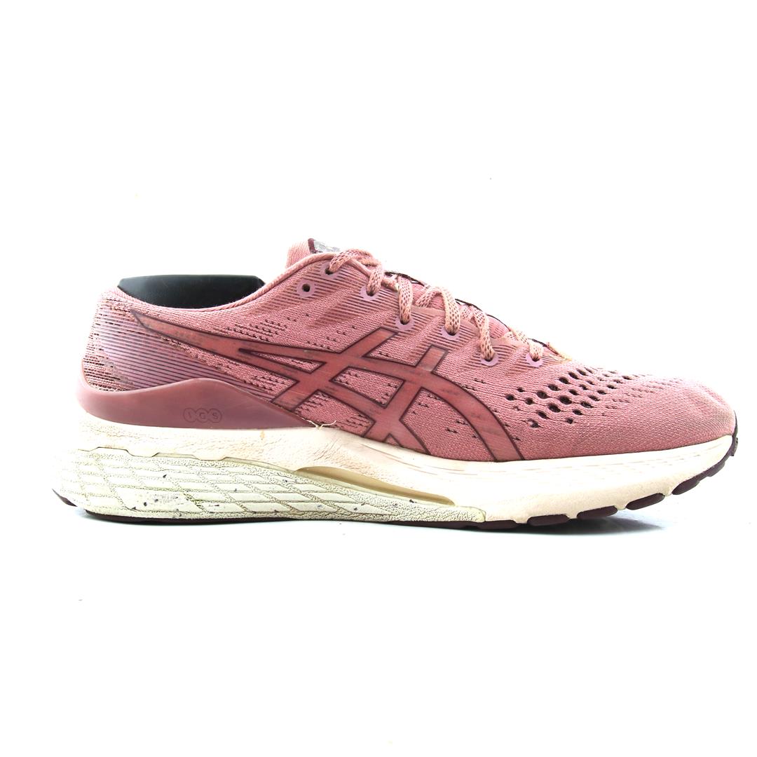 ASICS GEL KAYANO 28