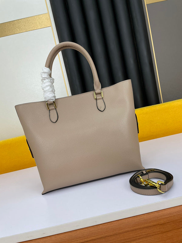Barnes-Bags - Prada Bags - 875