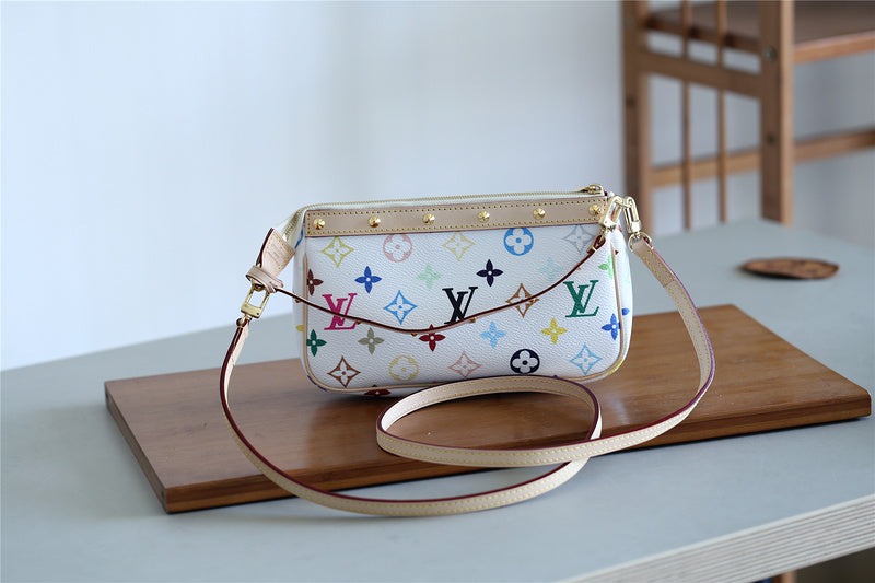 Fan Fashion Lu-Vi bags - 9055