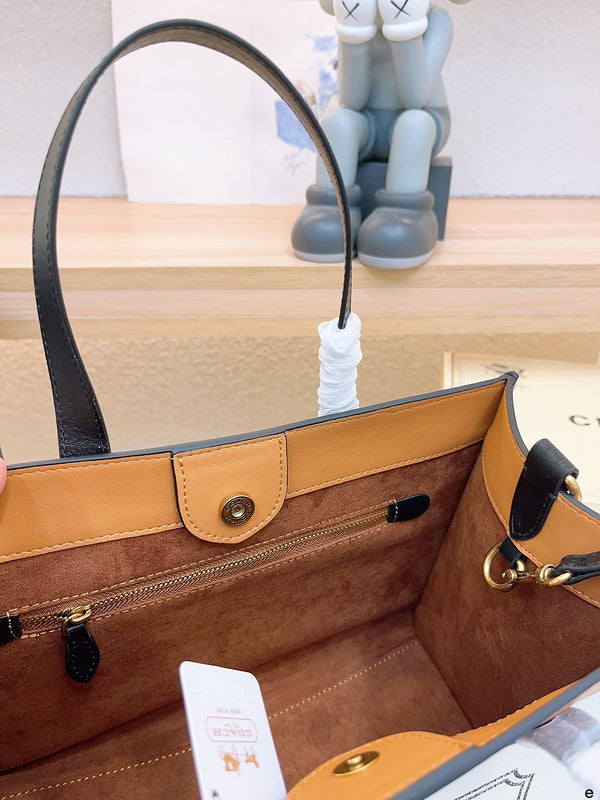 Amelia - CCH Bags - 038