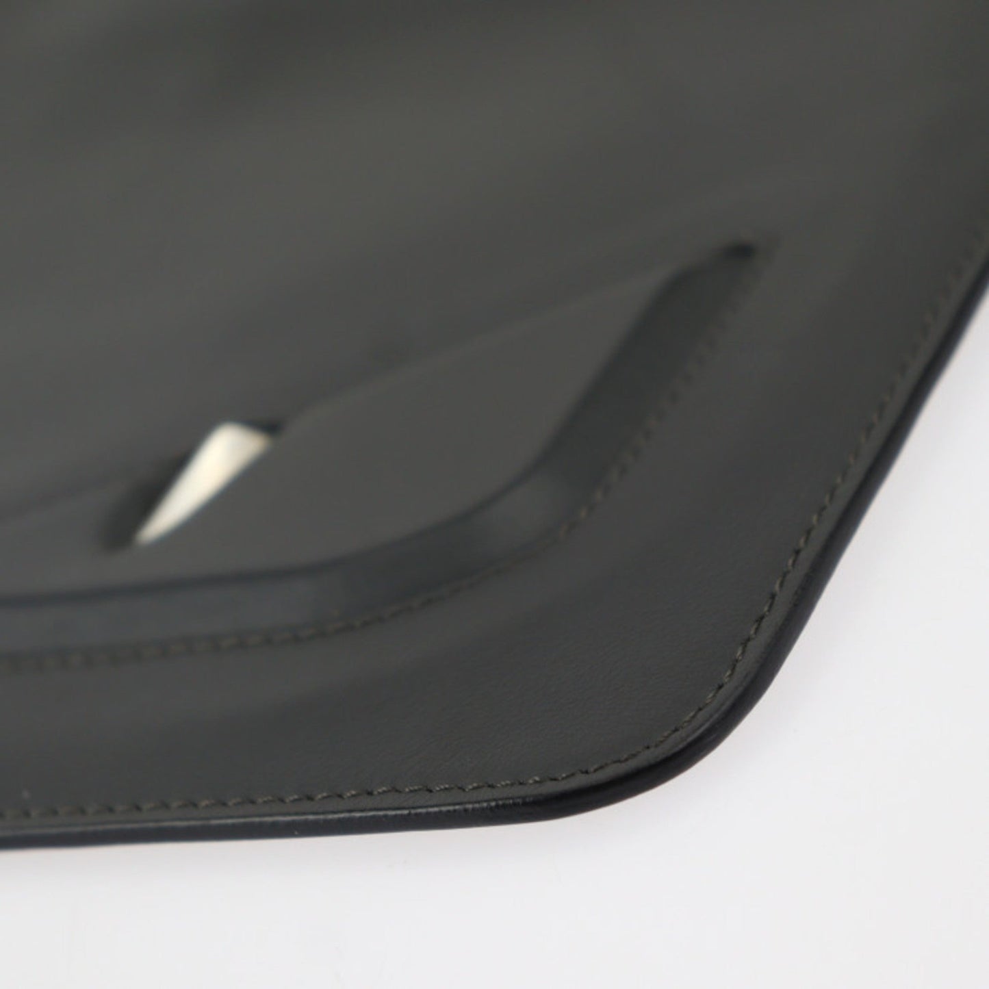 Fendi  Leather Clutch Bag Pouch (Pre-Owned)
