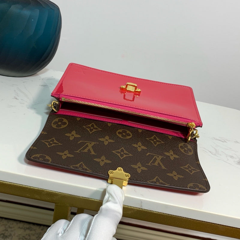 Fan Fashion Lu-Vi bags - 9141