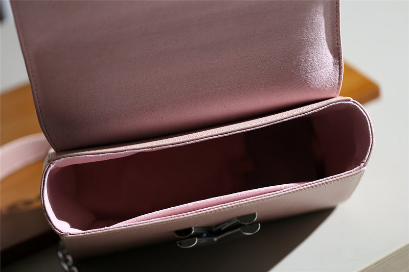 Fan Fashion Lu-Vi bags - 8510