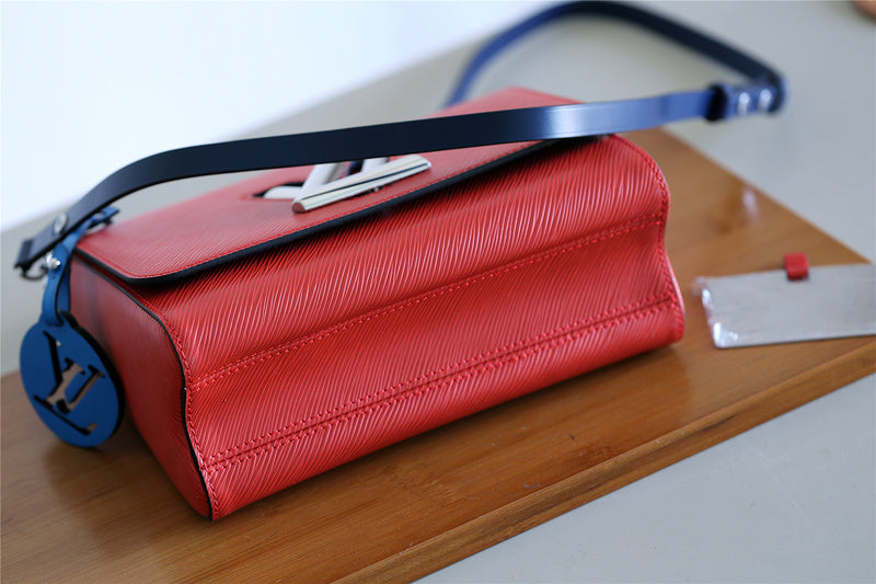 Amelia - LOV Lady Bags - 2012
