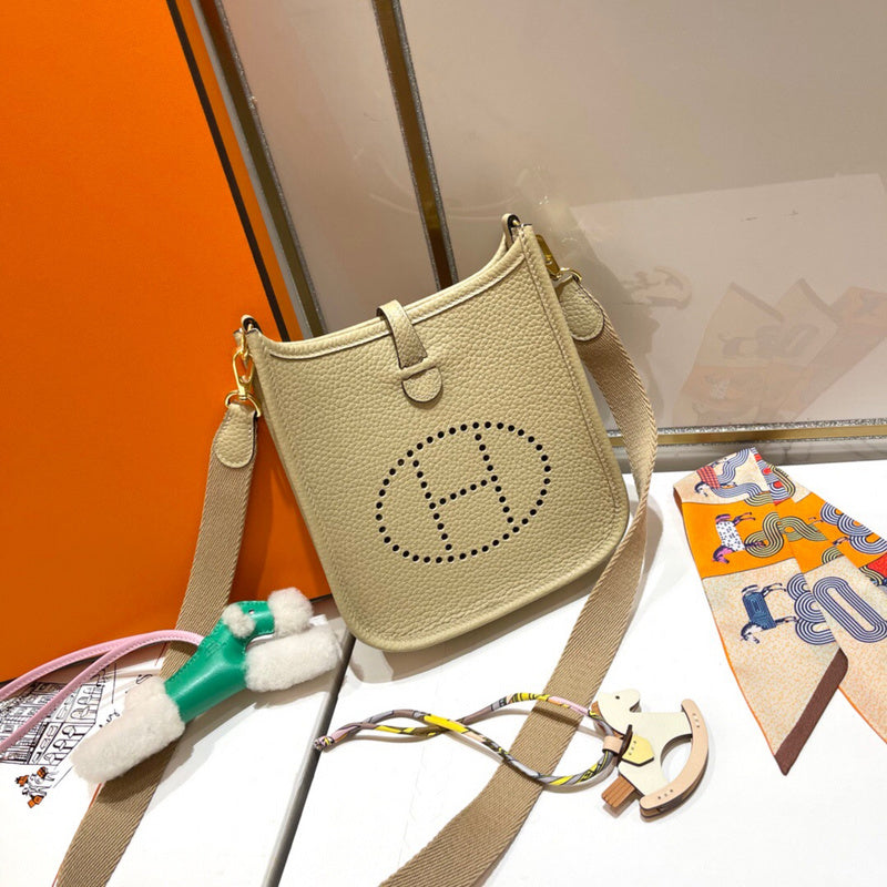 Amelia - HMS Bags - 1640