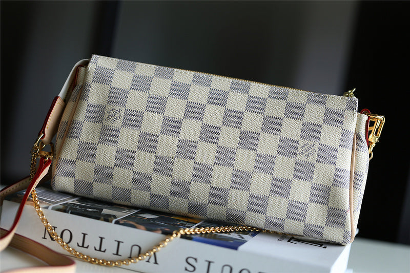 Fan Fashion Lu-Vi bags - 9377