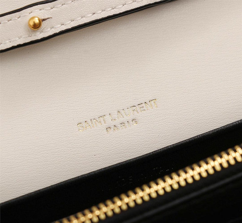 Amelia - YSL Bag - 2916