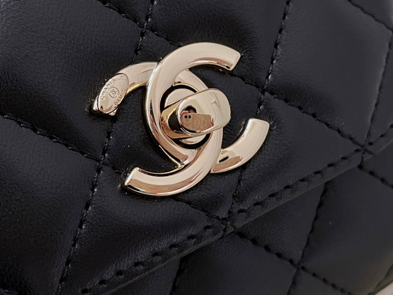 Wellow Bags - Chanel - Bags  - 326
