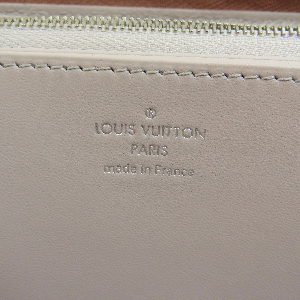 Louis Vuitton Zippy Wallet Magnolia Long Coin Purse Mahina Leather