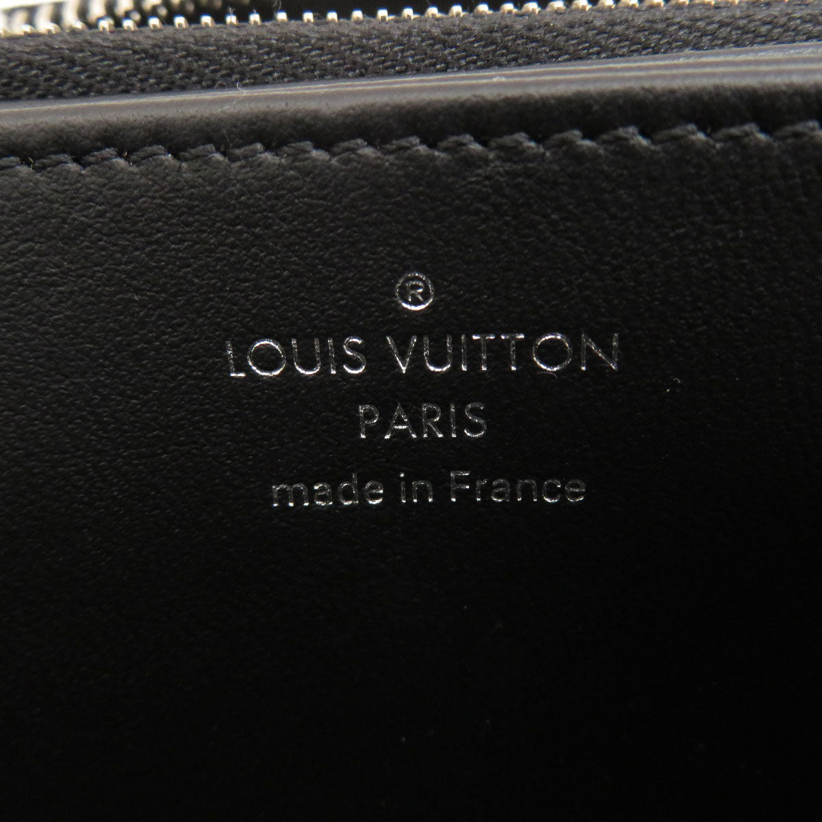Louis Vuitton Zippy Noir Long Wallet Coin Purse Mahina Leather