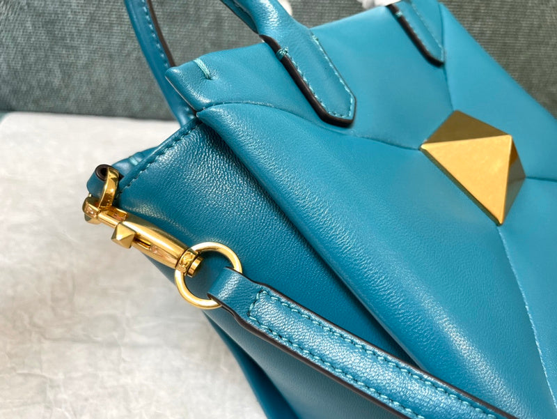 Amelia's Bag Gallery - VEL Bags - 673