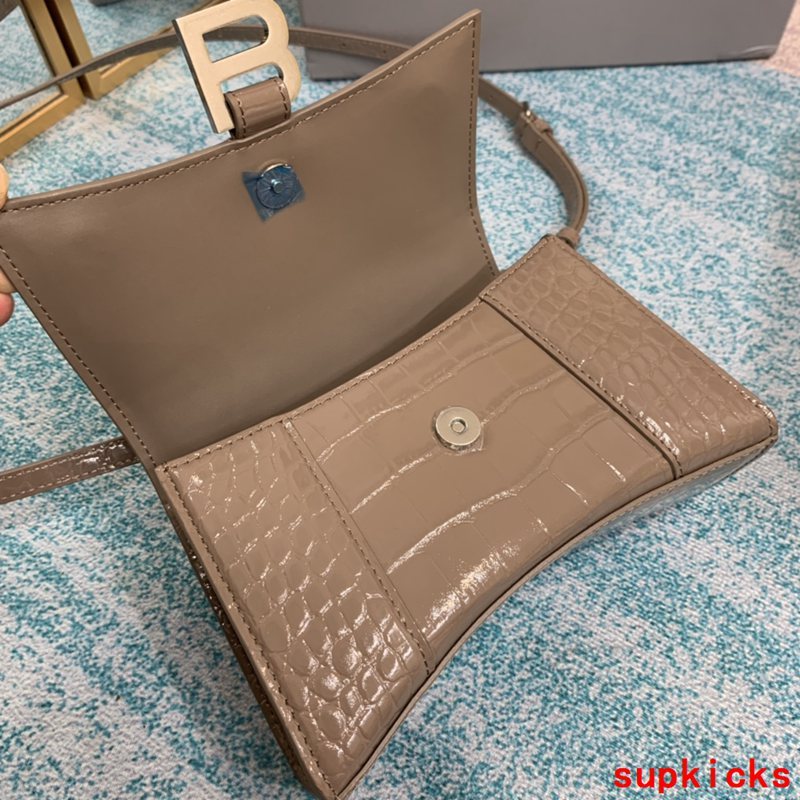 Amelia- BG Hourglass Bags - 143
