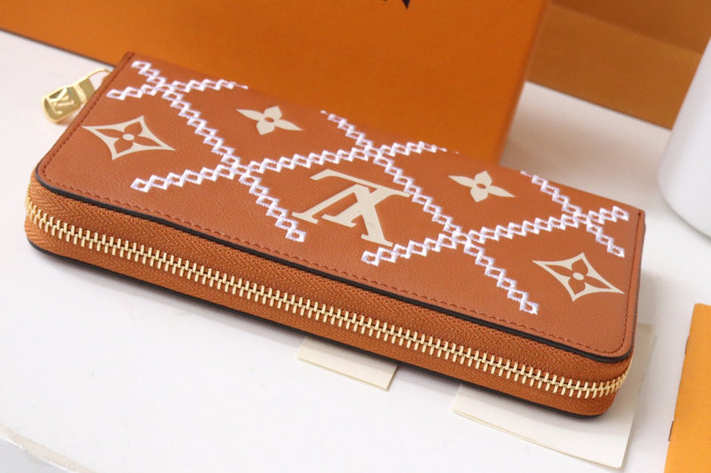 Amelia- LOV  Luxury  Wallets - 652