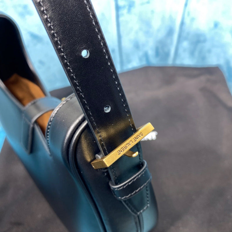 Amelia - YSL Bag - 2129