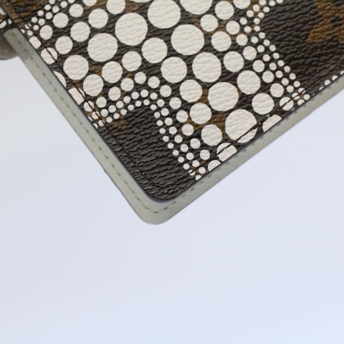 LOUIS VUITTON Yayoi Kusama Agenda PM Day Planner Cover White R21131 Auth 56462A