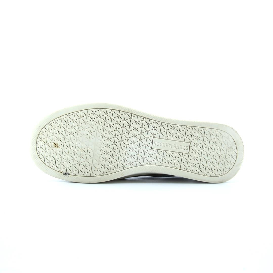 STEVE MADDEN .