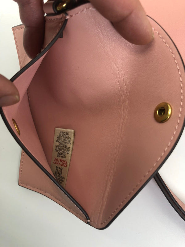 Burberry Bags - Bagsattire   340