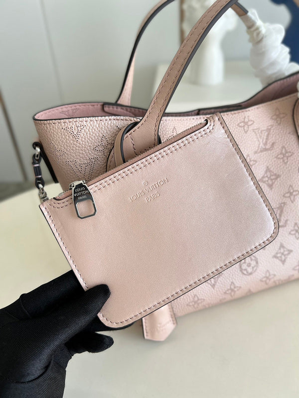Fan Fashion Lu-Vi bags - 17209